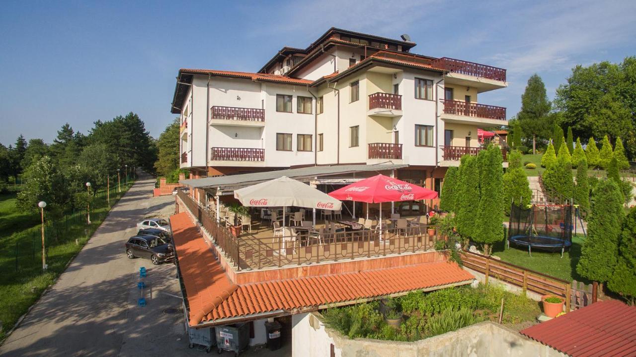 Park Hotel Arbanassi Exteriör bild