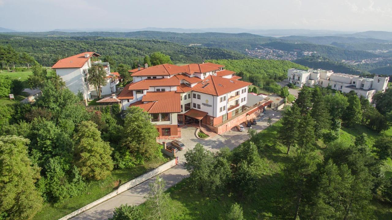 Park Hotel Arbanassi Exteriör bild