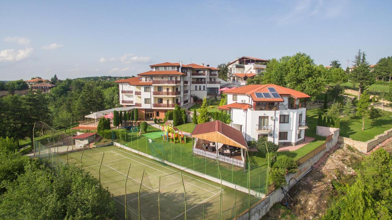 Park Hotel Arbanassi Exteriör bild