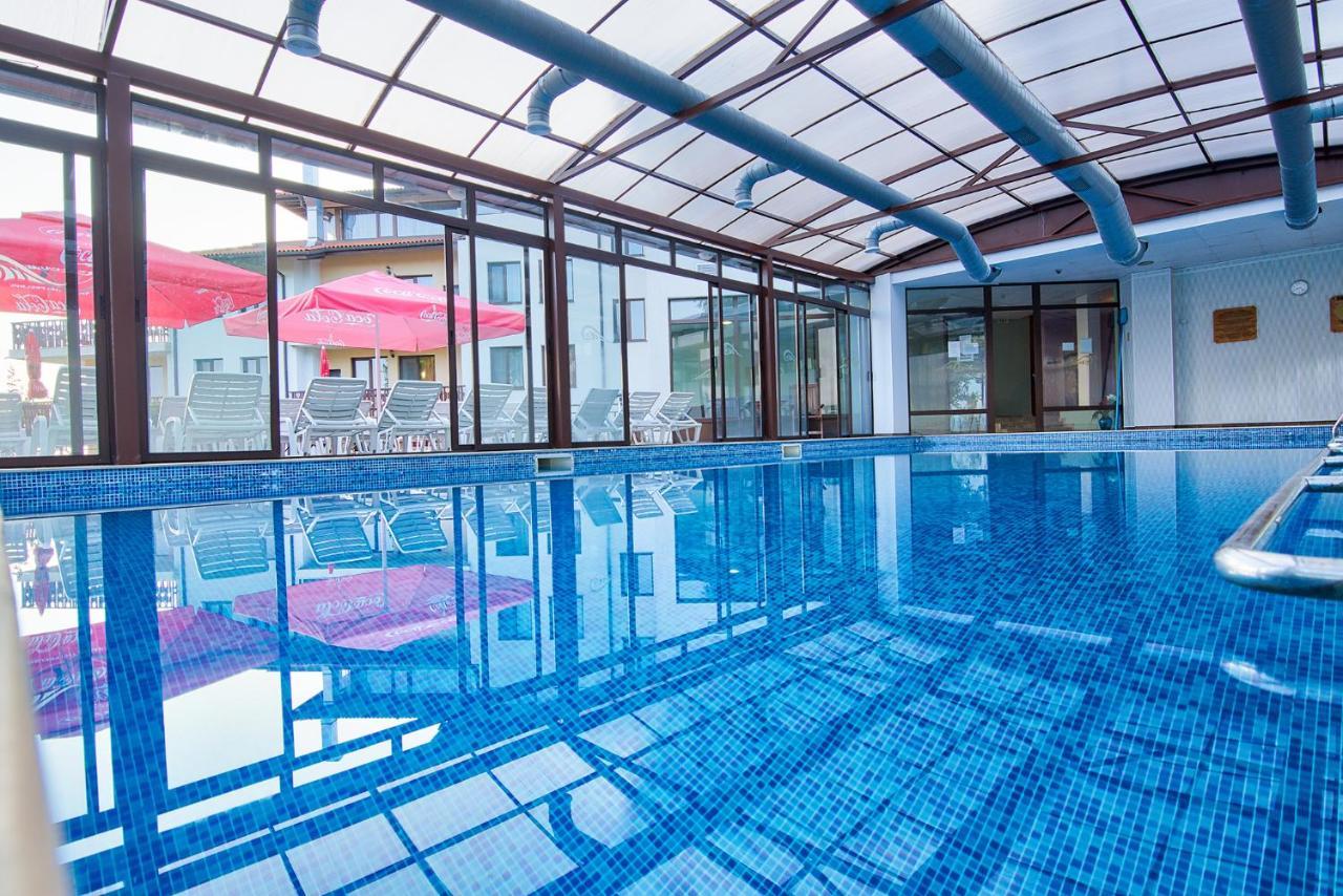 Park Hotel Arbanassi Exteriör bild