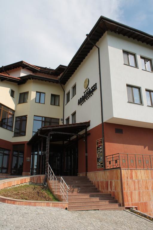 Park Hotel Arbanassi Exteriör bild