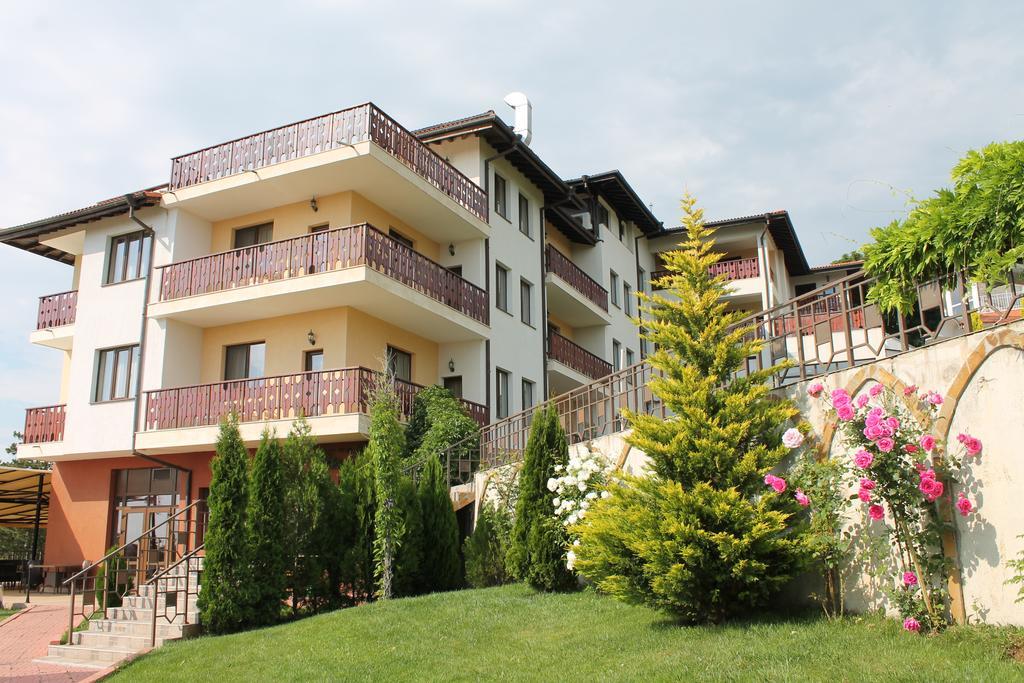 Park Hotel Arbanassi Exteriör bild